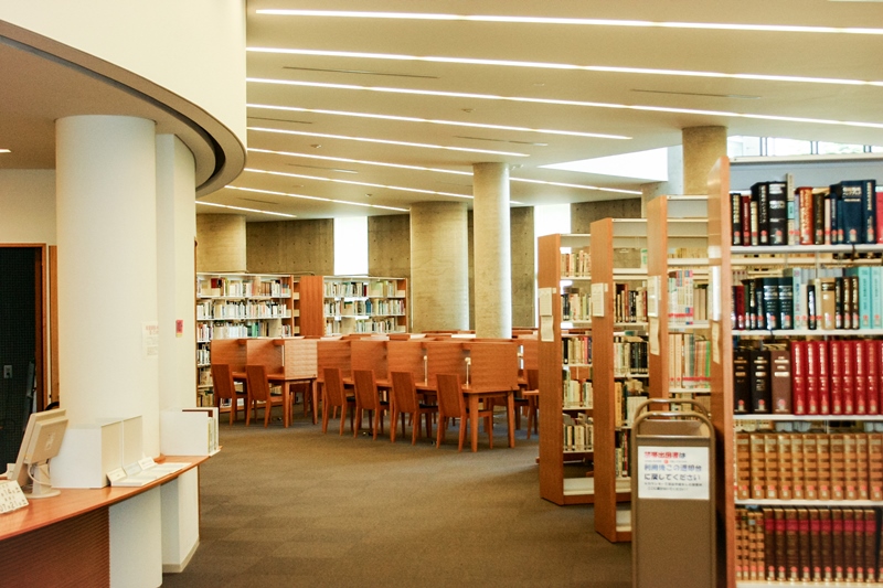 I 図書館
